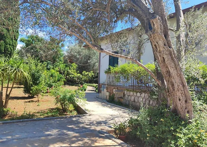 Villa Serrano